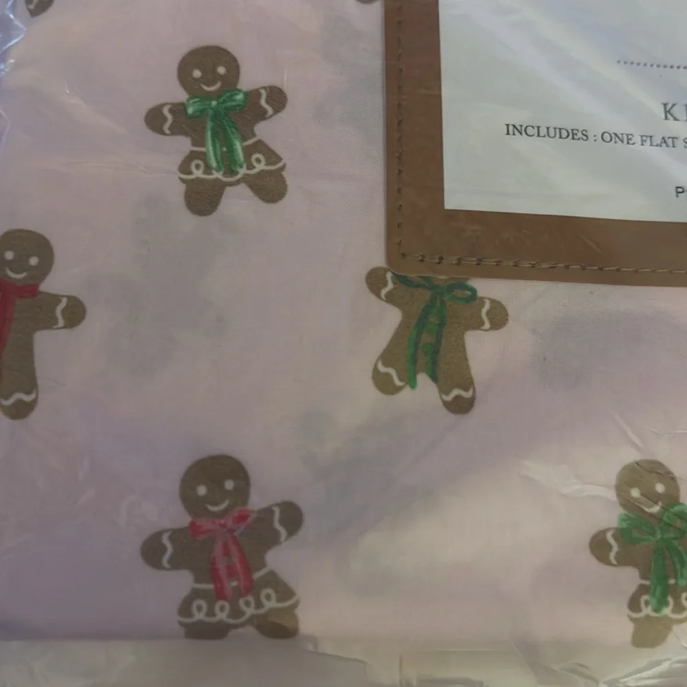 CUPCAKES & CASHMERE Gingerbread Treat Sheet Set in Pink
